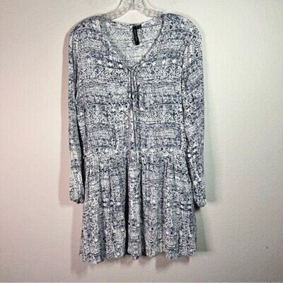 Knot Sisters navy and white tie detail dress size small - Picture 1 of 5